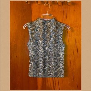 EUC Women’s Rafael Pleated Top